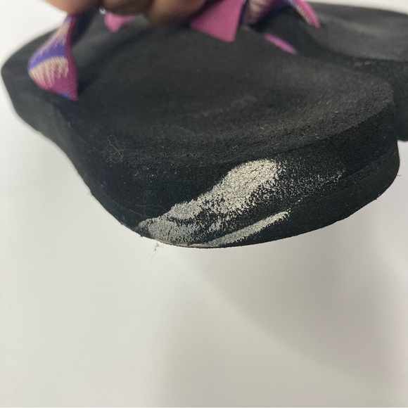 Teva flip flops size 7 - Picture 7 of 8